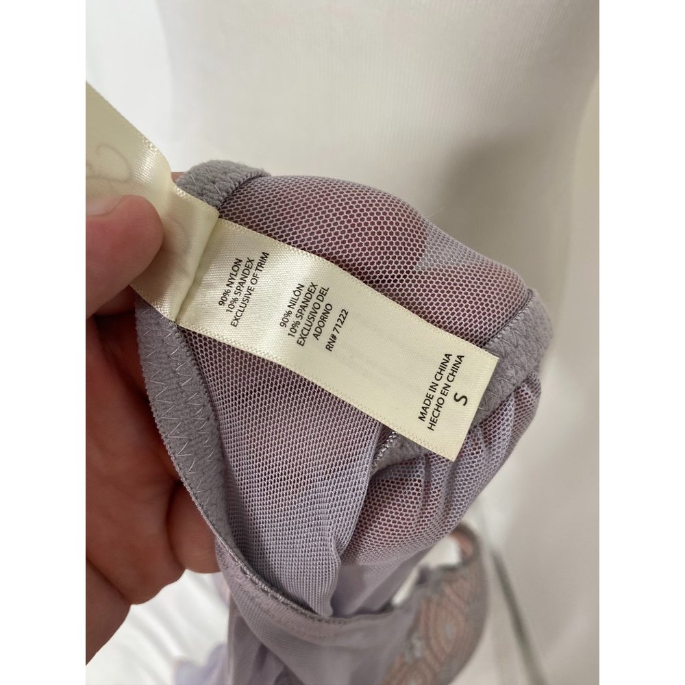 Women’s size small Jessica Simpson lavender lace nighty - Picture 8 of 8